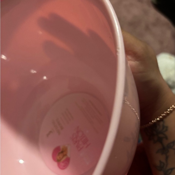 Paris Hilton 3 quart mixing bowl - Picture 1 of 5